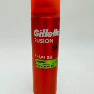 Gillette borotvagél 200 ml Fusion Sensitive with Almond Oil – front