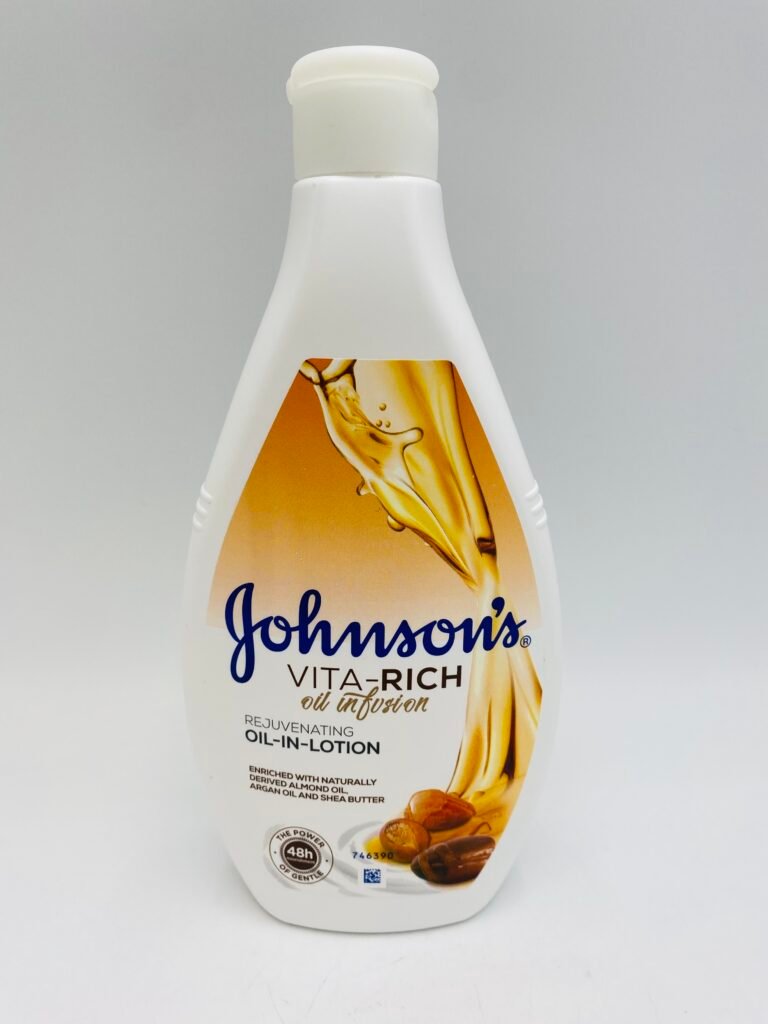 Johnson's testápoló 400 ml Vita-Rich Oil in Lotion Almond Argan Shea Butter oil – front
