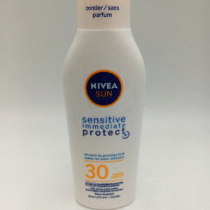 Nivea naptej FF 30 200 ml SUN Sensitive – front